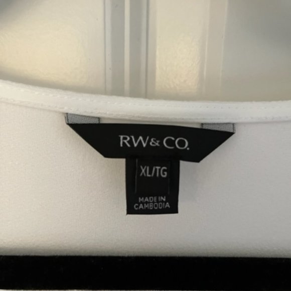 RW & CO XL Sweater - Picture 2 of 2